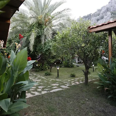 ゲストハウス Karakus