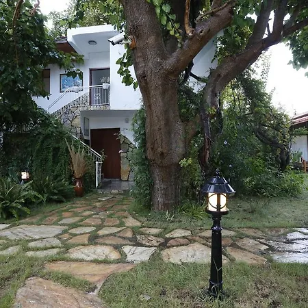 ゲストハウス Karakus